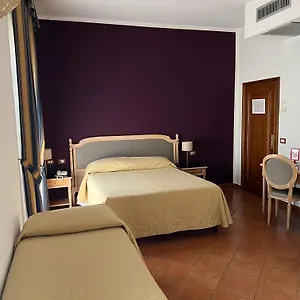Bologna Отель
