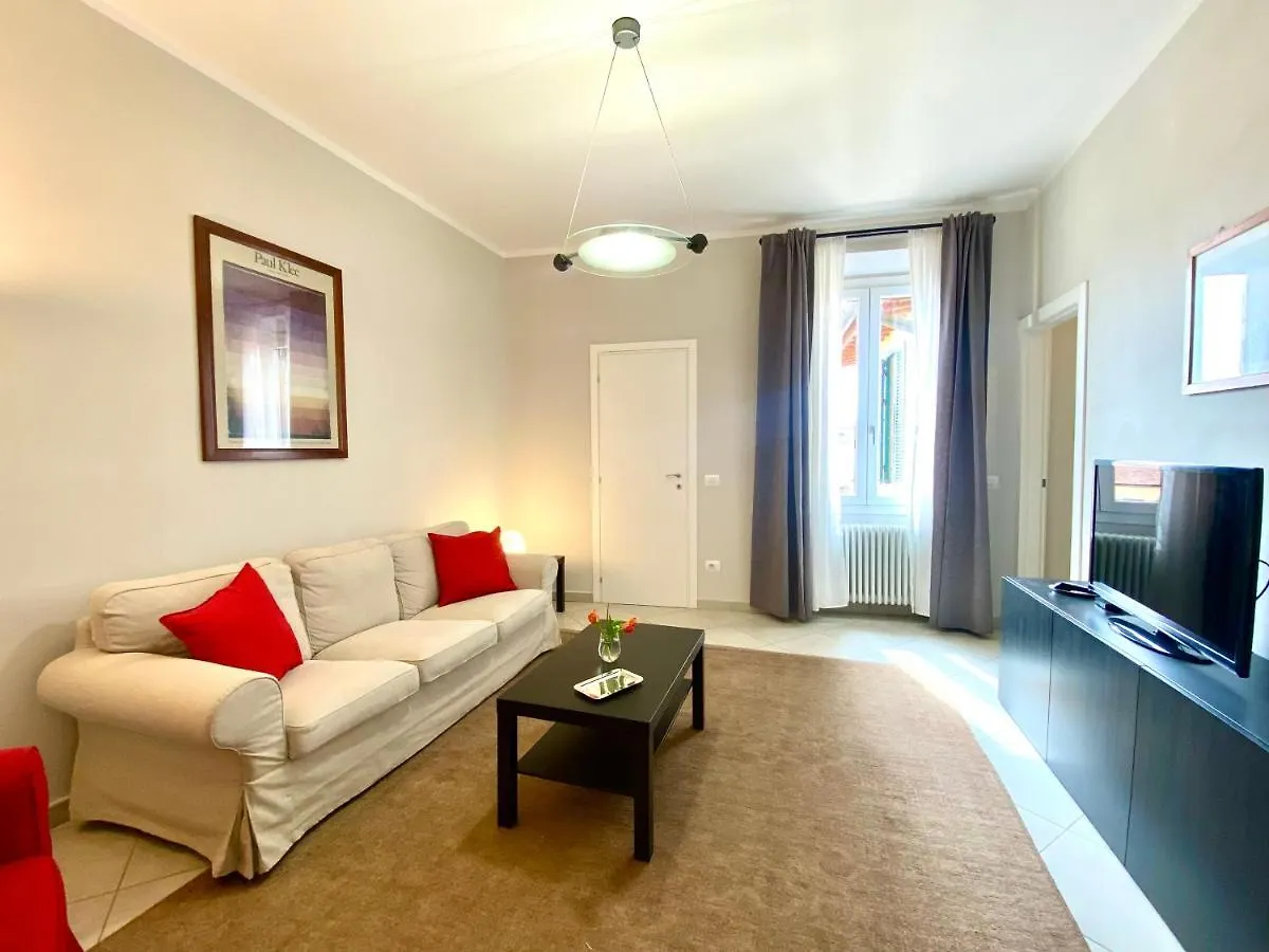 Gioberti Bright 3 Bedroom Apartment Florence