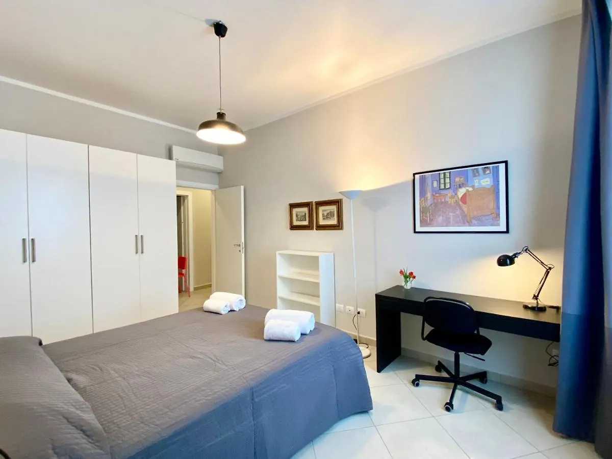 Gioberti Bright 3 Bedroom Apartment Florence