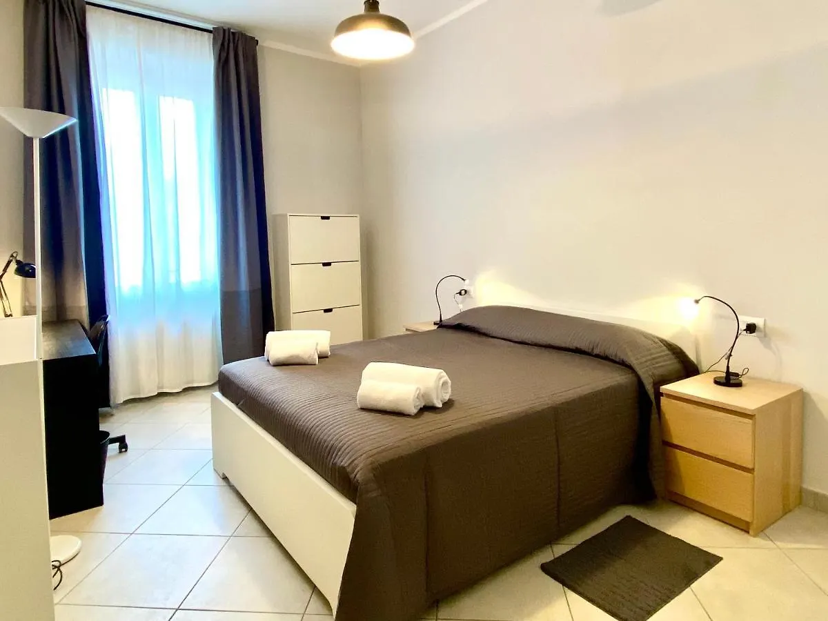 Gioberti Bright 3 Bedroom Apartment Florence