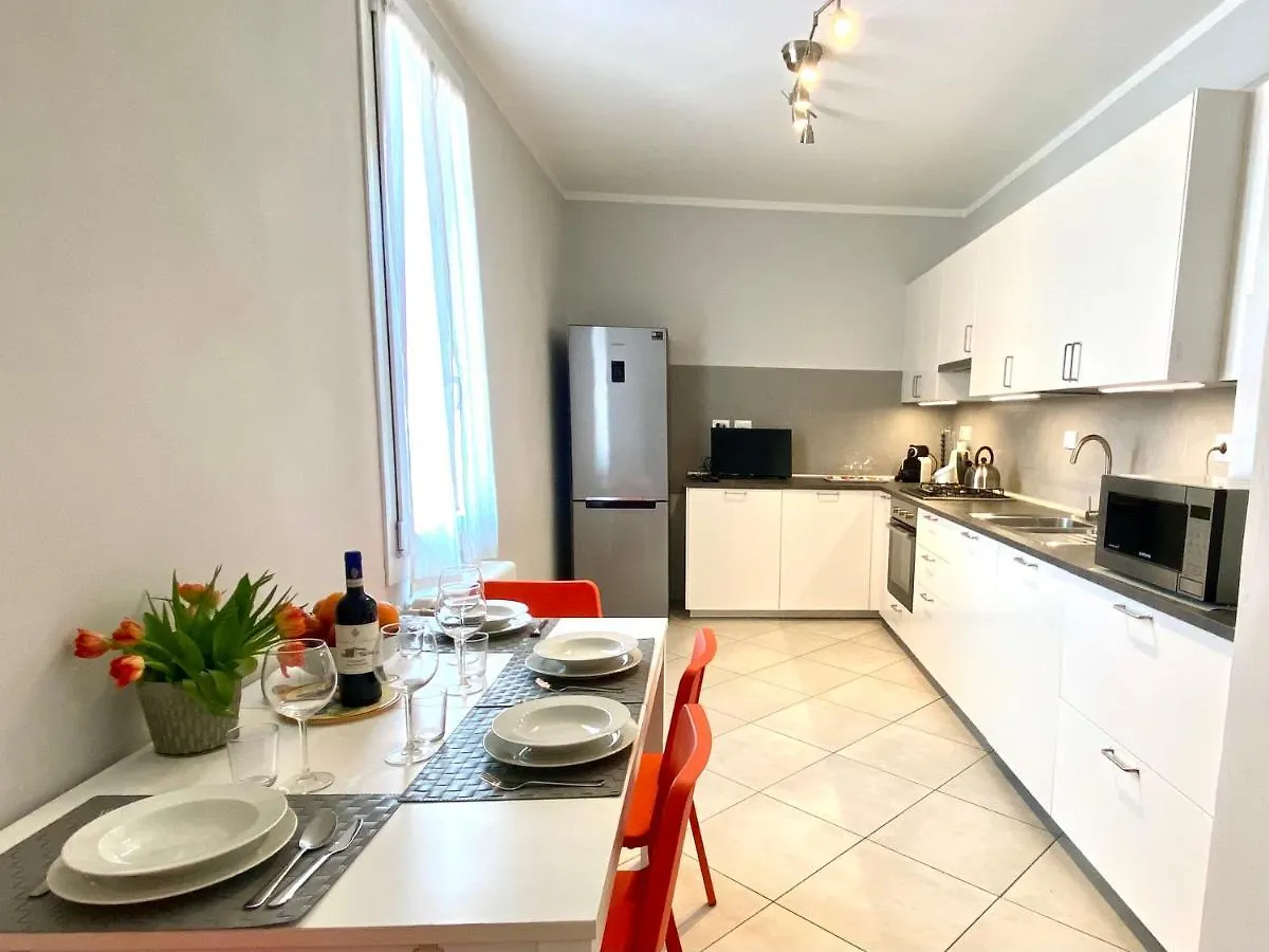 Gioberti Bright 3 Bedroom Apartment Florence